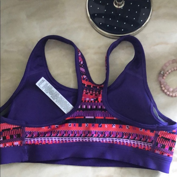 Nike Pro Sports Bra! - Picture 2 of 2